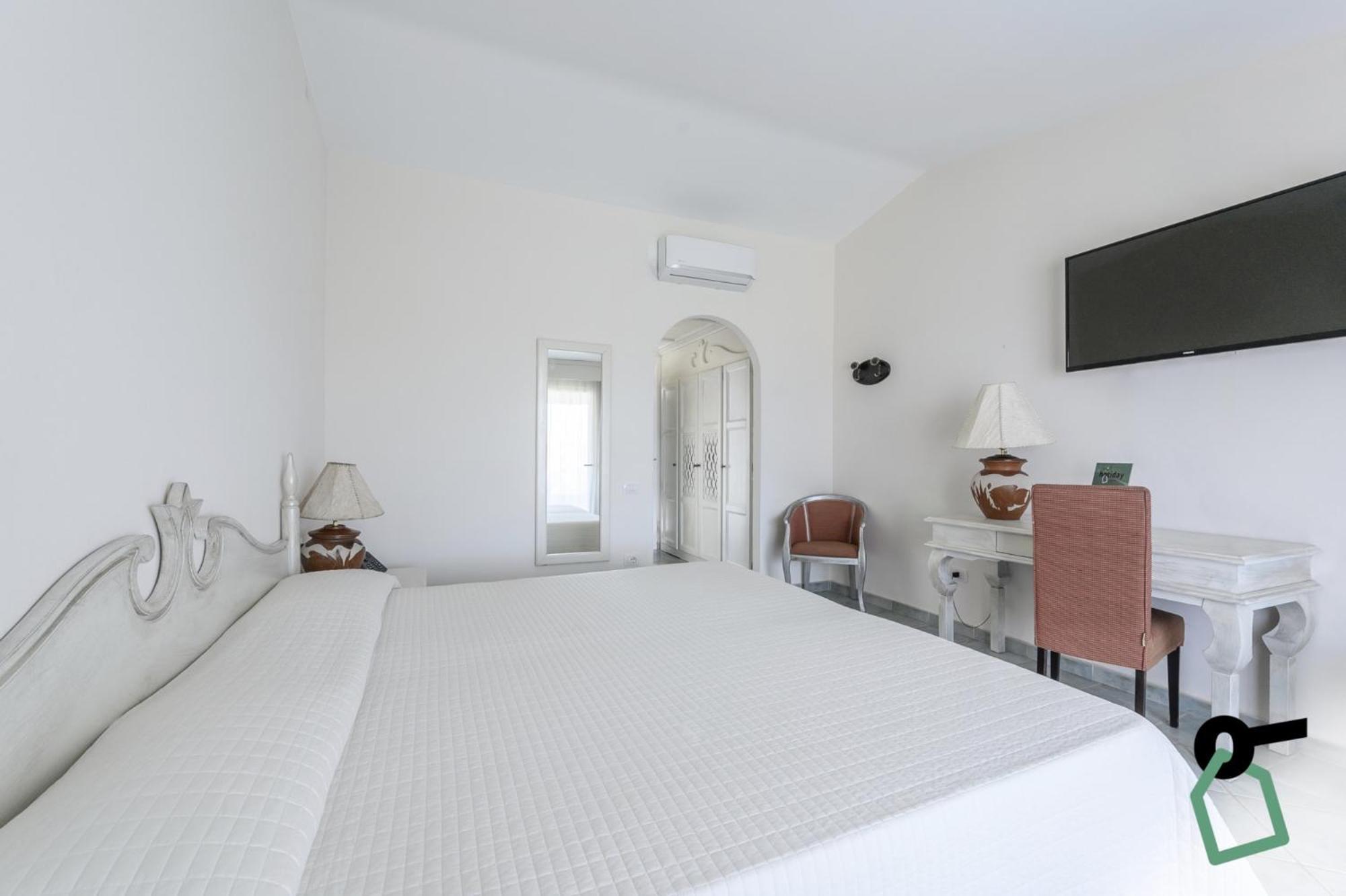 Hotiday Room Collection - Порто-Черво Екстер'єр фото